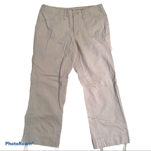 Old Navy Khaki Capri/Long Pants. - Picture 3 of 6